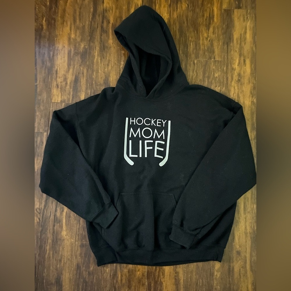 🔥Hockey Mom Sick looking arena ready Hoodie🌶️